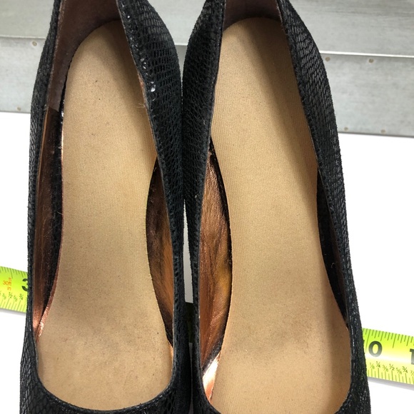 BCBGeneration Black Snake and Rose Gold Bottom Platform Pumps - Picture 8 of 8